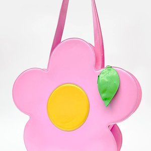 ISO dELiA*s DREAMING DAISIES MEGA TOTE BAG